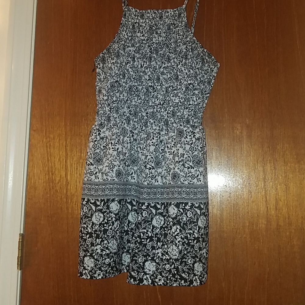 B&W romper